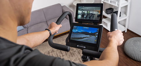 cardiostrong Ergometer BX70i Touch Trainingssteuerung über Touchscreen-Konsole