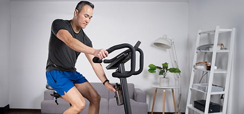 Vélo d'appartement cardiostrong BX70i Touch Mouvement parfait et contrôle précis de l'intensité