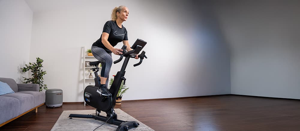 Vélo de biking cardiostrong IB50 Incline