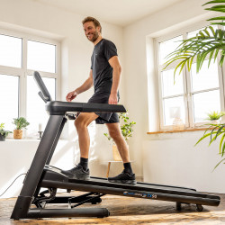 cardiostrong TX90 Smart treadmill Product picture