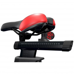 Life Fitness Indoor Bike IC7 by ICG