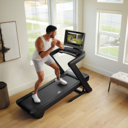 NordicTrack Laufband Commercial 2450 Produktbild