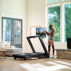 NordicTrack Laufband Commercial 2450 Produktbild