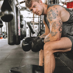 Reeva boxing gloves Leather Product picture