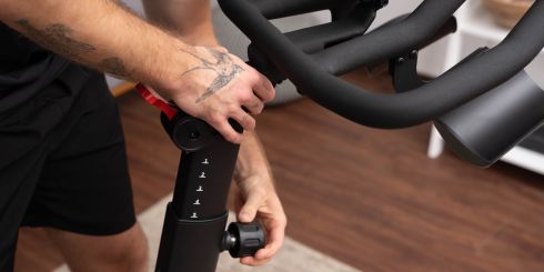 Taurus Indoor Bike Z9 Stabile Bauweise für intensives Heimtraining 
