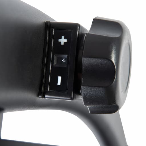 Widerstands-Einstellungsrad des Darwin Heimtrainer HT30. Man erkennt die Widerstandsstufen anhand des Zahlenwertes