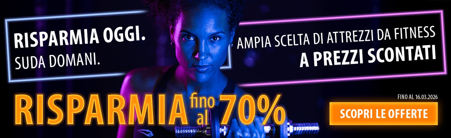 Banner pubblicitario con colori al neon su sfondo scuro. Al centro, una persona con un manubrio in mano. A sinistra e a destra, il testo: “Risparmia oggi. Suda domani. Ampia scelta di attrezzi da fitness a prezzi scontati. Risparmia fino al xx%. Fino al 16.03.2026. Scopri le offerte”.